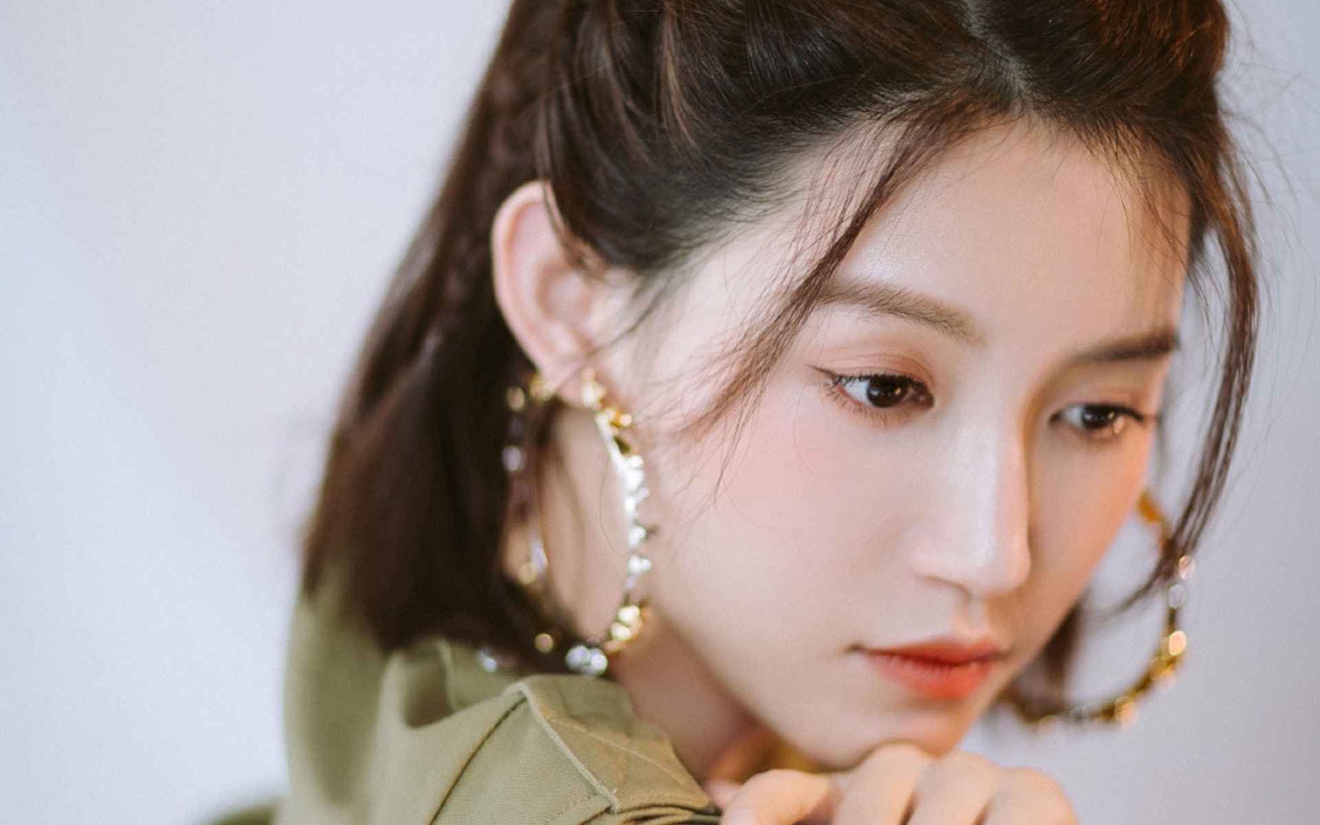 女排横扫对手强势挺进四强,女排遭横扫