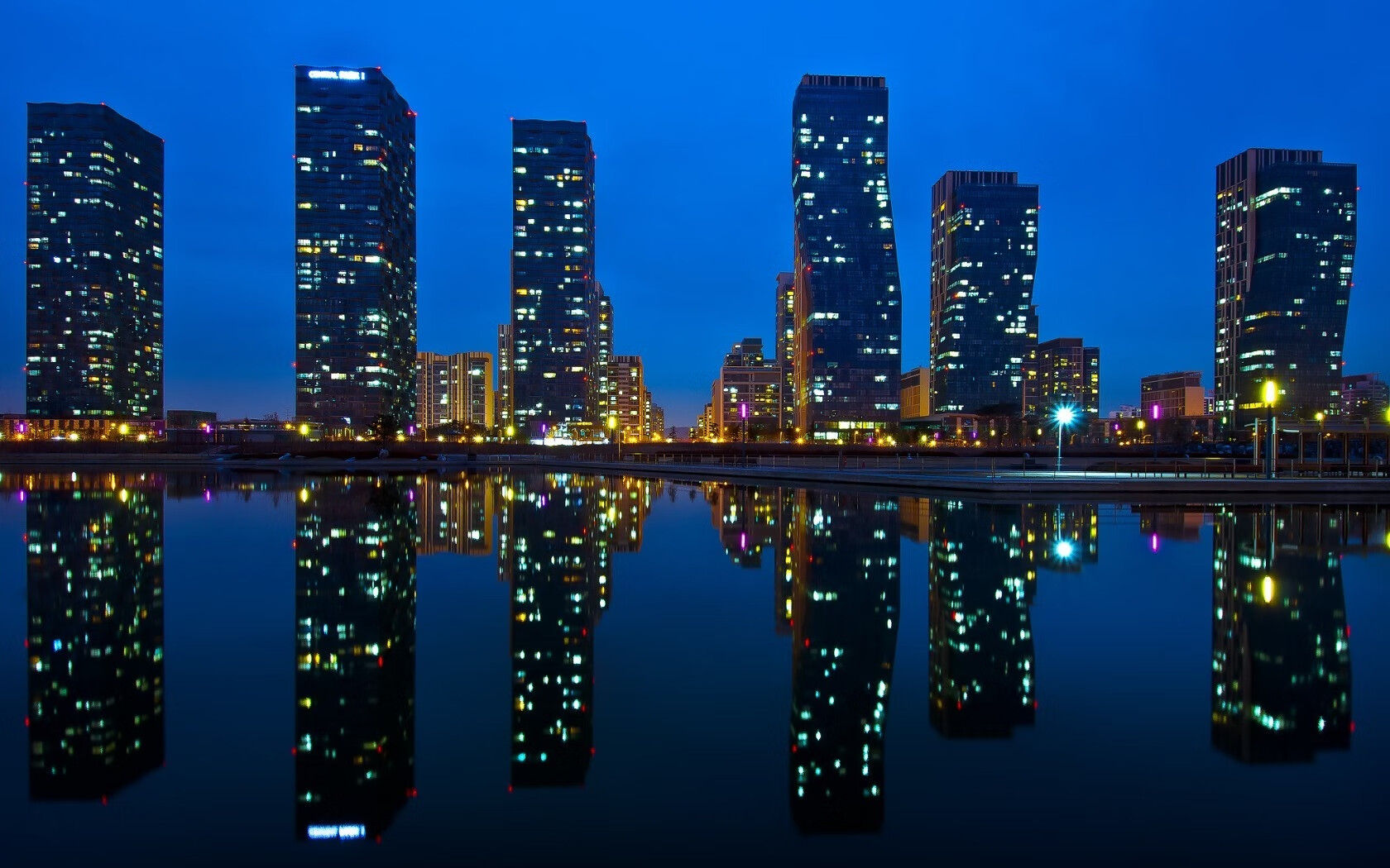 西亚卡姆关键抢断扭转比赛走势，西亚卡姆在哪个球队